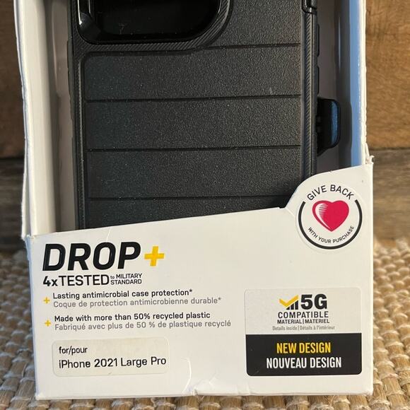Otterbox Defender‎ Pro Series iPhone 2021 Large Pro Case - Picture 3 of 7